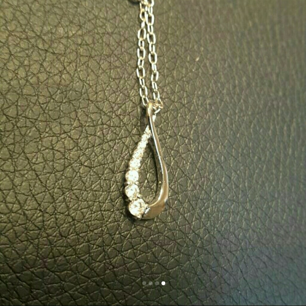 18k WGP cubic zirconia necklace boutique nwot 18” - Picture 6 of 15